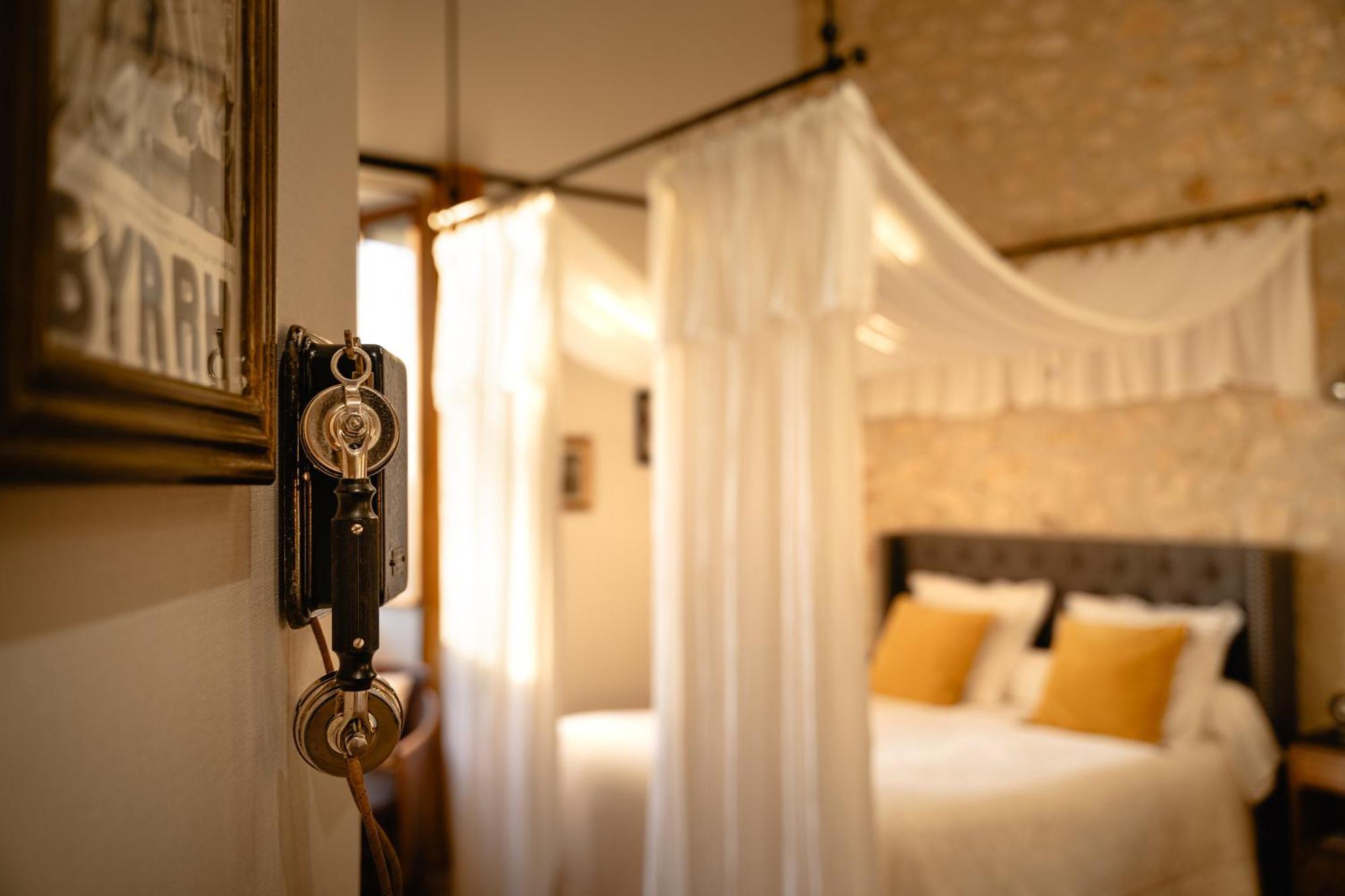 Ets Capmasil - Chambre 1920 Virac Екстериор снимка